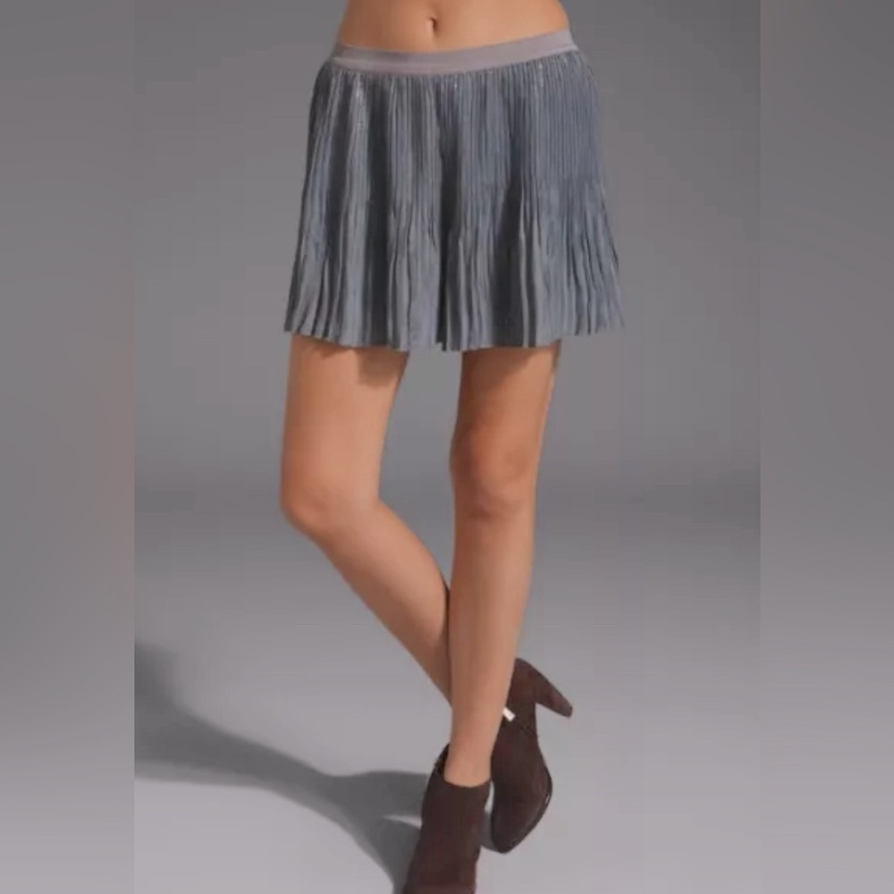 Free People Gray Accordion Metallic Dress Shorts Flouncy Flowy Sheer L - Picture 3 of 10